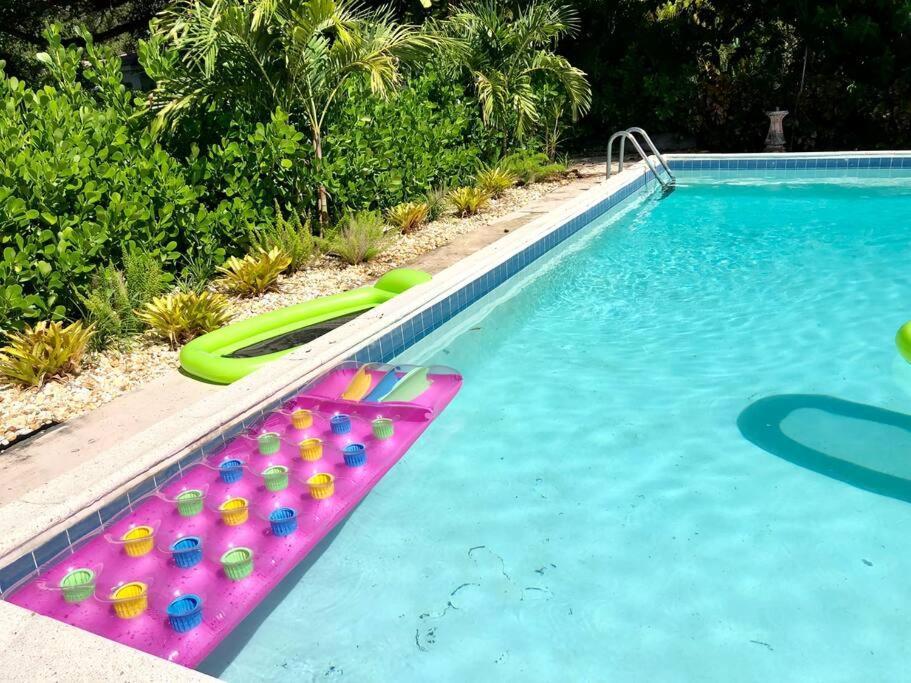 Villa House With Pool, 10 Mins Drive To The Beach! à Miami Shores Extérieur photo