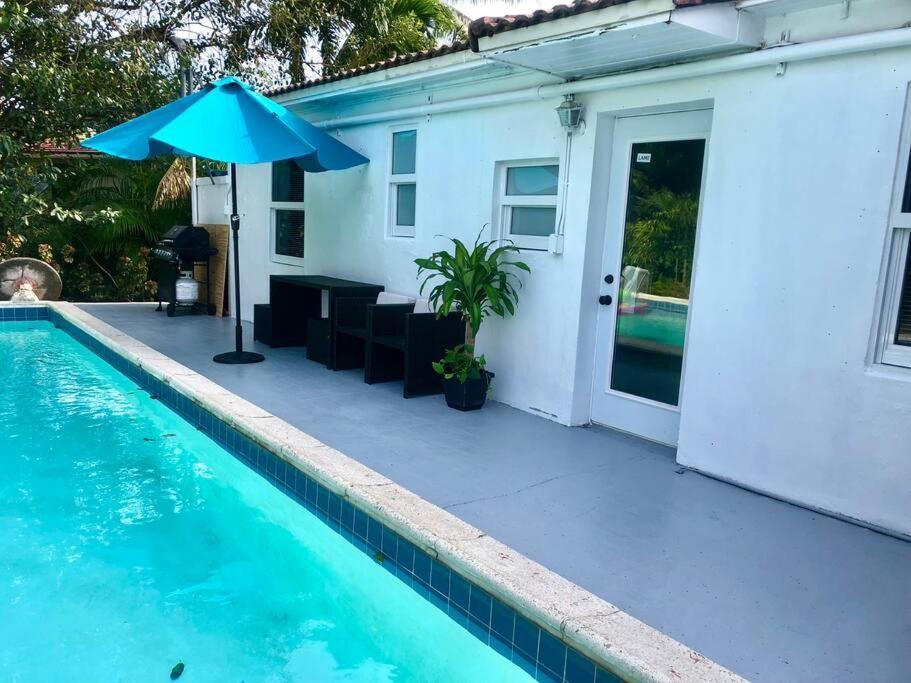 Villa House With Pool, 10 Mins Drive To The Beach! à Miami Shores Extérieur photo