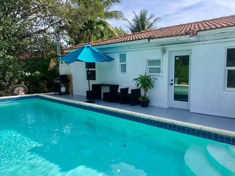 Villa House With Pool, 10 Mins Drive To The Beach! à Miami Shores Extérieur photo